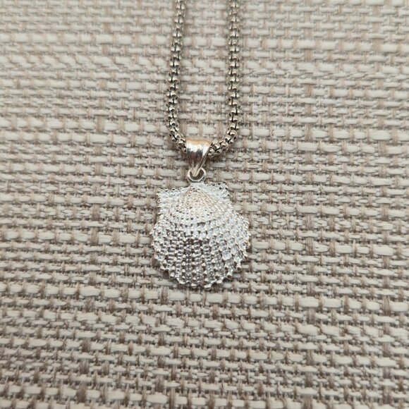 24 Inch Sterling Silver Sea Shell Beach Pendant Necklace A4754 - Picture 3 of 7